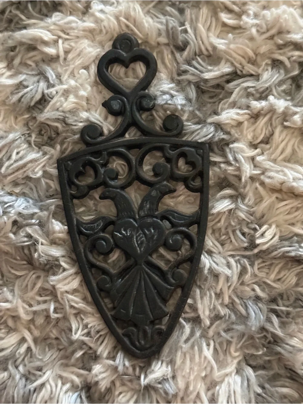Trivet -2 Doves in a Heart cast iron # 260